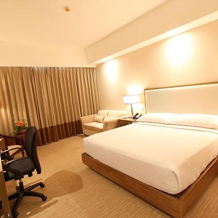 Garden Orchid Hotel & Resort Corp. Zamboanga Esterno foto