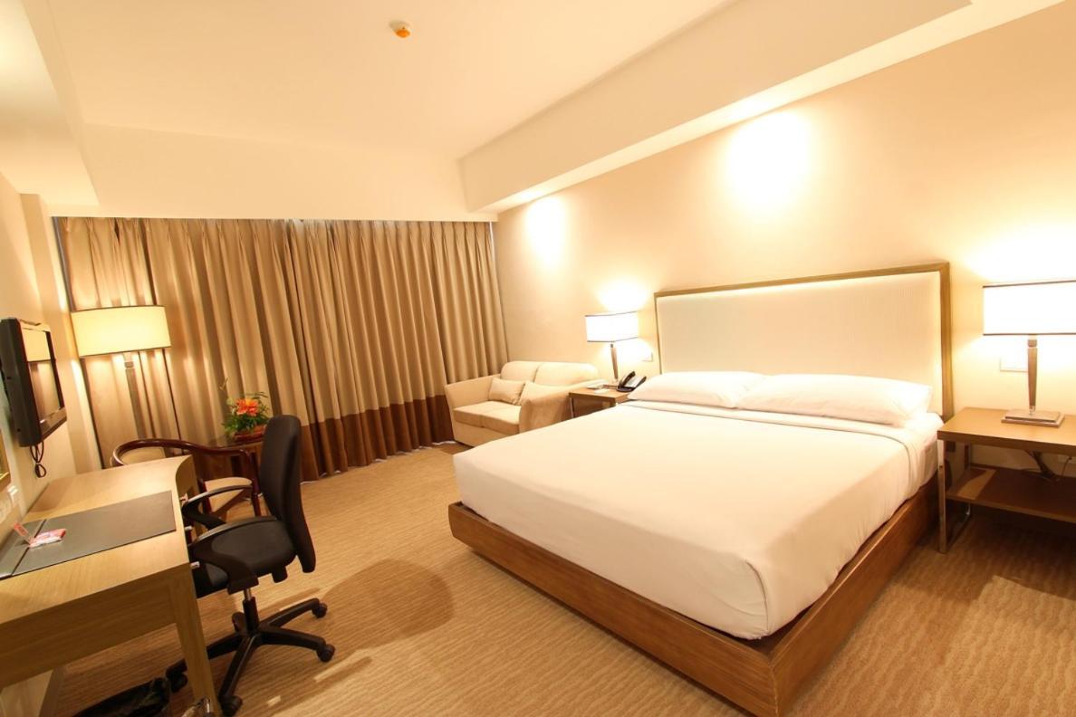 Garden Orchid Hotel & Resort Corp. Zamboanga Esterno foto